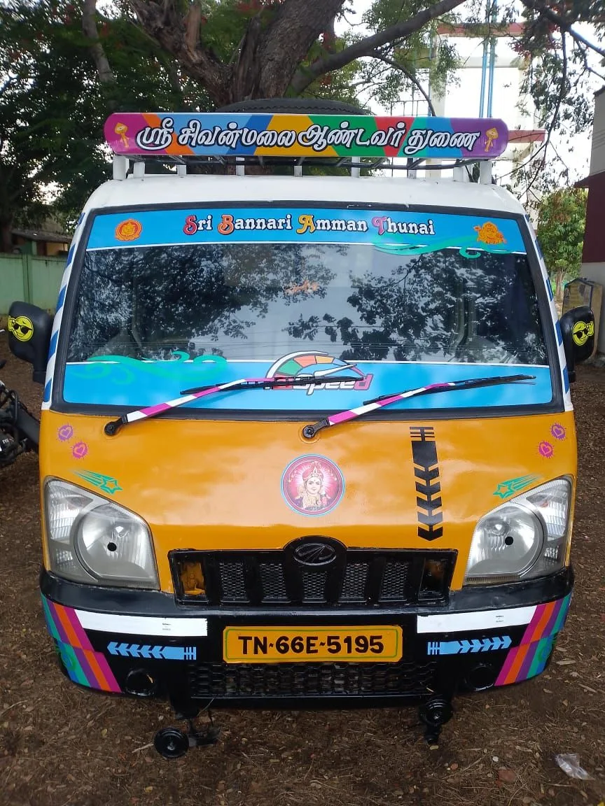 Mahindra Maximo