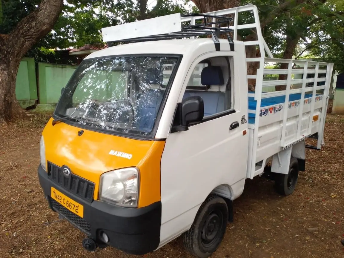 Mahindra Maximo