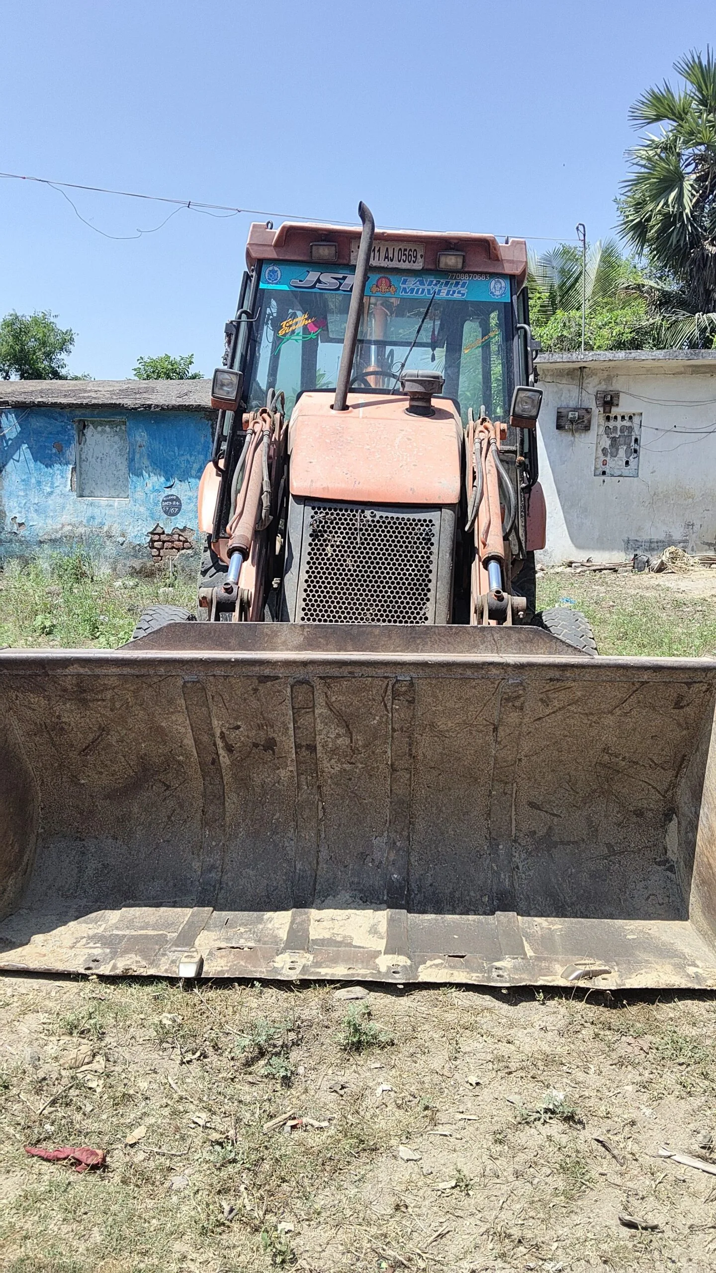 Tata SHINRAI 2018 – Heavy Equipment for Sale