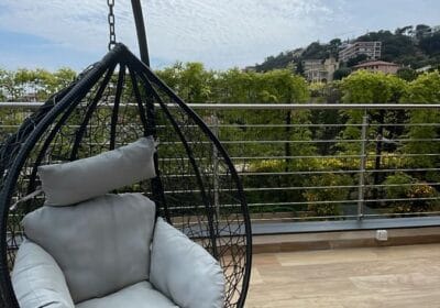 1000192526